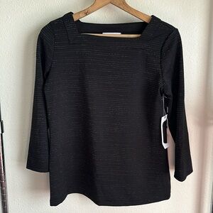 LIZ CLAIBORNE TOP.